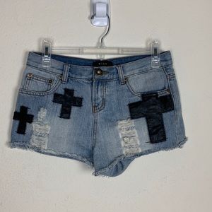 Mine- Distressed Jean Shorts w/Crosses size small